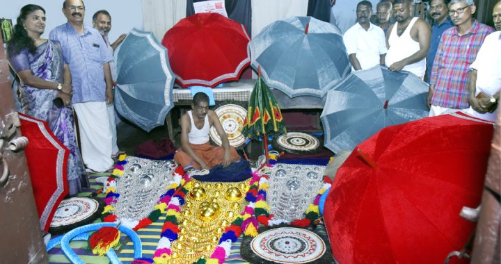 കൂടല്‍മാണിക്യത്തില്‍ ഉത്സവത്തിനുള്ള ആനച്ചമയങ്ങള്‍ അവസാന മിനിക്കുപണിയില്‍.