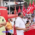 കേരള കര്‍ഷക സംഘം ഇരിങ്ങാലക്കുട ഏരിയാ കമ്മിറ്റി മാര്‍ച്ചും ധര്‍ണയും സംഘടിപ്പിച്ചു