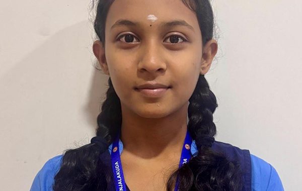 കാര്‍ത്തിക അനില്‍.