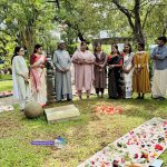പൂവുകള്‍ക്കൊരു പുണ്യകാലം, ഓണനാളുകള്‍ക്കു ഹൃദയതാളംവരവ് പൂക്കളില്ല, തൊടിയില്‍ നിന്നും ശേഖരിച്ച നാടന്‍ പൂക്കള്‍ മാത്രം