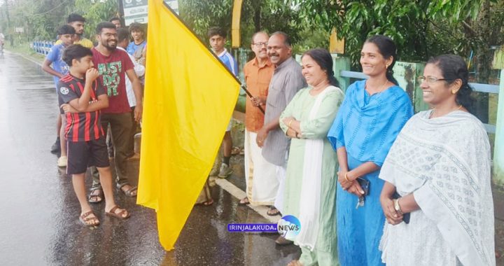 പൂമംഗലം പഞ്ചായത്തിലെ കേരളോത്സവം പഞ്ചായത്ത് പ്രസിഡന്റ് കെ.എസ്. തമ്പി ഉദ്ഘാടനം നിര്‍വഹിക്കുന്നു.