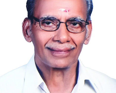 പള്ളം ചന്ദ്രന്‍.