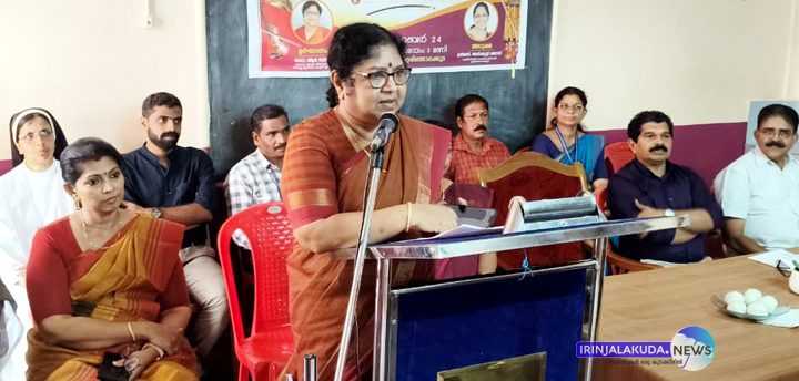 36-ാമത് റവന്യൂ ജില്ലാ സ്‌കൂള്‍ കലോത്സവം സംഘാടക സമിതി രൂപീകരണ യോഗം ലിറ്റില്‍ ഫഌര്‍ സ്‌കൂളില്‍ മന്ത്രി ഡോ. ആര്‍. ബിന്ദു ഉദ്ഘാടനം ചെയ്യുന്നു.