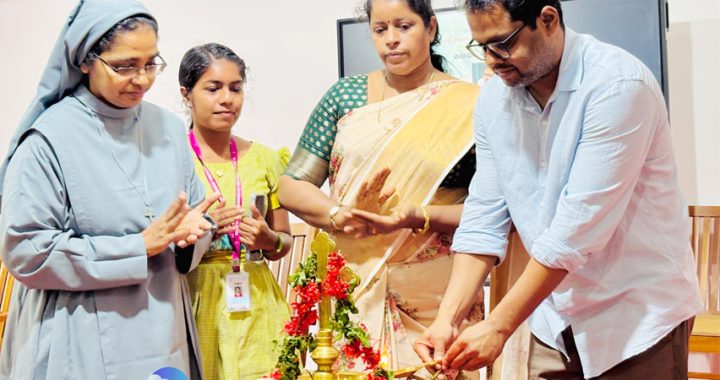 സെന്റ് ജോസഫ് കോളജില്‍ മലയാള വിഭാഗത്തിന്റെ ആഭിമുഖ്യത്തില്‍ സംഘടിപ്പിച്ച മലയാള ദിനാഘോഷം എഴുത്തുകാരനും ഡോക്യൂമെന്ററി സംവിധായകനുമായ ഡോ. സച്ചിന്‍ ദേവ് ഉദ്ഘാടനം ചെയ്യുന്നു.