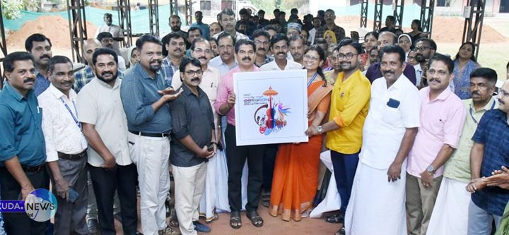 മുപ്പത്താറാമത് റവന്യൂ ജില്ലാ കലോത്സവത്തിന്റെ ലോഗോ പ്രകാശനം വിദ്യാഭ്യാസ ഡെപ്യൂട്ടി ഡയറക്ടര്‍ പി.എം. ബാലകൃഷ്ണന്‍ നിര്‍വ്വഹിക്കുന്നു.