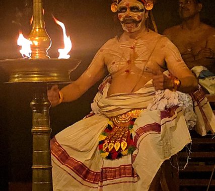 വാഗ്മിതയുടെ നലാംപതിപ്പില്‍ അമ്മന്നൂര്‍ കുട്ടന്‍ ചാക്യാര്‍ കൂത്ത് അവതരിപ്പിക്കുന്നു.