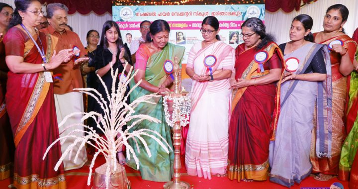 നാഷണല്‍ ഹയര്‍സെക്കന്‍ഡറി സ്‌കൂളിലെ വാര്‍ഷകാഘോഷവും യാത്രയയപ്പു സമ്മേളനവും നഗരസഭാ വൈസ് ചെയര്‍പേഴ്‌സണ്‍ ചിന്താ ധര്‍മ്മരാജന്‍ ഉദ്ഘാടനം ചെയ്യുന്നു.