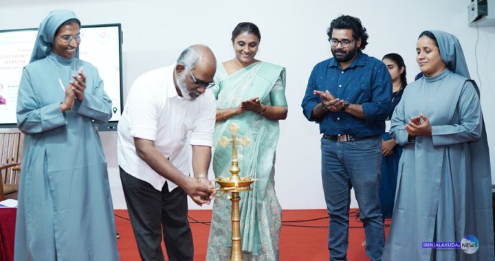 സെന്റ് ജോസഫ്‌സ് കോളജ് രസതന്ത്ര വിഭാഗത്തിന്റെ നേതൃത്വത്തില്‍ സംഘടിപ്പിച്ച ദേശീയ സെമിനാറിന്റെ ഉദ്ഘാടനം സിഎസ്‌ഐആര്‍ എന്‍ഐഐഎസ്ടി തിരുവനന്തപുരം ചീഫ് സയന്റിസ്റ്റും ആയുര്‍വേദ ഗവേഷണ കേന്ദ്രം മേധാവിയുമായ ഡോ. കെ.വി. രാധാകൃഷ്ണന്‍ നിര്‍വഹിക്കുന്നു.