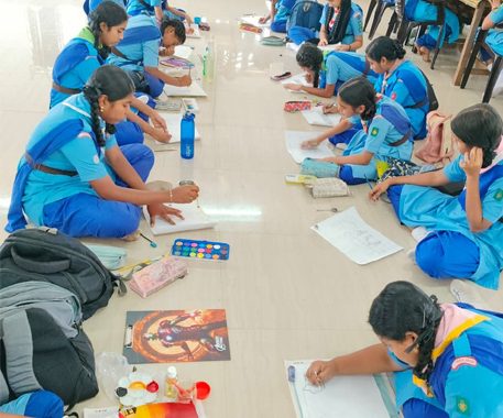 എം.സി. പോളിന്റെ എട്ടാമത് അനുസ്മരണത്തോടനുബന്ധിച്ച് സ്‌കൗട്ട്‌സ് ആന്‍ഡ് ഗൈഡ്‌സ് സംഘടിപ്പിച്ച ജില്ലാതല പെന്‍സില്‍ ഡ്രോയിംഗ്, ചിത്രരചനാ മല്‍സരങ്ങള്‍.