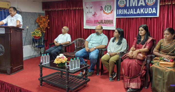 ഇരിങ്ങാലക്കുട കോ ഓപ്പറേറ്റീവ് ആശുപത്രിയില്‍ സംഘടിപ്പിച്ച ക്യാന്‍സര്‍ ബോധവത്കരണ ക്ലാസും സ്തന, ഗര്‍ഭാശയ ക്യാന്‍സര്‍ നിര്‍ണയ ക്യാമ്പും നഗരസഭ ചെയര്‍മാന്‍ എം.പി. ജാക്‌സണ്‍ ഉദ്ഘാടനം ചെയ്യുന്നു.