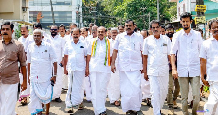 യുഡിഎഫ് സ്ഥാനാര്‍ഥി അഡ്വ. തോമസ് ഉണ്ണിയാടന്‍ ഇരിങ്ങാലക്കുടയില്‍ നടത്തിയ പ്രകടനം.