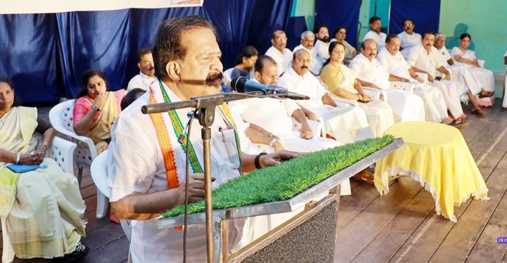 യുഡിഎഫ് ഇരിങ്ങാലക്കുട നിയോജകമണ്ഡലം കണ്‍വെന്‍ഷന്‍ കോണ്‍ഗ്രസ് വര്‍ക്കിംഗ് കമ്മിറ്റിയംഗം രമേശ് ചെന്നിത്തല ഉദ്ഘാടനം ചെയ്യുന്നു.