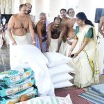 കൂടല്‍മാണിക്യത്തില്‍ സംഗമേശസന്നിധിയില്‍ ഹവിര്‍ധാന്യവുമായി ഊരാഴ്മക്കാര്‍