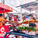 നഗരം ഇന്നോളം കണ്ടിട്ടില്ലാത്ത കൊട്ടികലാശം. അലതല്ലിയ ആവേശം, നൃത്ത ചുവടുകളുമായി പ്രവര്‍ത്തകള്‍