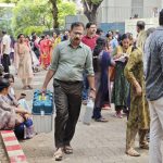 ജനവിധിക്കൊരുങ്ങി, പോളിംഗ് സ്‌റ്റേഷനുകള്‍ സജ്ജം. അണിയറയില്‍ ഒരുക്കങ്ങള്‍ തയ്യാര്‍, ജനം ഇന്നു വിധിയെഴുതാന്‍ ബൂത്തിലേക്ക്….പോളിംഗ് സാമഗ്രികളുടെ വിതരണം സുഗമം