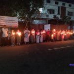 ജനവാസ മേഖലയില്‍ പ്രവര്‍ത്തിക്കുന്ന കള്ളുഷാപ്പ് മാറ്റിസ്ഥാപിക്കണം; പൊറത്തിശേരി വീ വണ്‍ നഗര്‍ നിവാസികള്‍ പ്രതിഷേധ ജ്വാല തെളിയിച്ചു