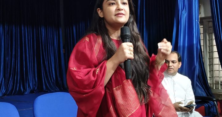 സഹൃദയ ലൂമന്‍ അക്കാദമി നടത്തിയ ത്രിദിന സിവില്‍ സര്‍വീസ് ക്യാമ്പിന്റെ സമാപന സമ്മേളനം തൃശൂര്‍ അസിസ്റ്റന്റ് പോലീസ് കമ്മീഷണര്‍ നിമിഷി ത്രിപാഠി ഐപിഎസ് ഉദ്ഘാടനം ചെയ്യുന്നു. ഡയറക്ടര്‍ റവ. ഡോ. ജിജോ വാകപറമ്പില്‍ സമീപം.