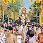 കൂടല്‍മാണിക്യം; ഭഗവാന്‍ ആറാട്ടിനായി ചാലക്കുടി കൂടപ്പുഴ ആറാട്ട് കടവിലേക്ക് എഴുന്നള്ളി