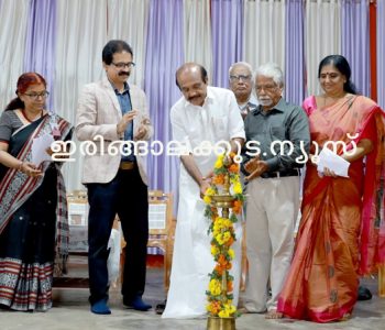 ഇരിങ്ങാലക്കുട ഭാരതീയ വിദ്യാഭവന്‍ സ്‌കൂളില്‍ സംഘടിപ്പിച്ച മെറിറ്റ് ഡേ ചടങ്ങും എജ്യുക്കേഷന്‍ എക്‌സലന്‍സ് അവാര്‍ഡ് ദാന ചടങ്ങും അഡ്വ. തോമസ് ഉണ്ണിയാടന്‍ എംഎല്‍എ ഉദ്ഘാടനം ചെയ്യുന്നു.