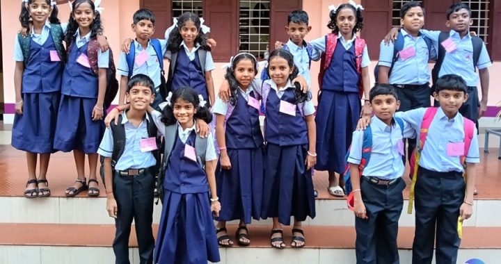 ഇരിങ്ങാലക്കുട ലിറ്റില്‍ ഫഌവര്‍ സ്‌കൂളില്‍ പ്രവേശനം നേടിയ ഇരട്ടക്കുട്ടികളുടെ ഏഴു ജോഡികള്‍