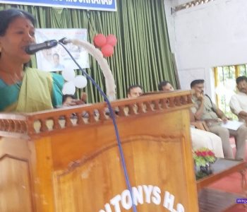 മൂര്‍ക്കനാട് സെന്റ് ആന്റണീസ് ഹൈസ്‌കൂള്‍ പ്രവേശനോത്സവം ഇരിങ്ങാലക്കുട മുനിസിപ്പല്‍ വൈസ് ചെയര്‍പേഴ്‌സണ്‍ ചിന്ത ധര്‍മരാജന്‍ ഉദ്ഘാടനം ചെയ്യുന്നു.
