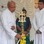 അക്ഷരമുറ്റത്തേക്ക് കുരുന്നുകള്‍; ആഘോഷമായി പുല്ലൂര്‍ സെന്റ് സേവിയേഴ്‌സ് പ്രവേശനോത്സവം
