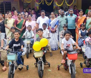 ഫോട്ടോ ക്യാപ്ഷന്‍ () ഇരിങ്ങാലക്കുട എസ്എന്‍എച്ച്എസ്എസ് സ്‌കൂളില്‍ നടന്ന പ്രവേശനോത്സവം.