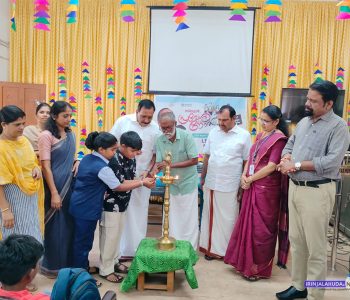 അവിട്ടത്തൂര്‍ എല്‍ബിഎസ്എം. ഹയര്‍സെക്കന്‍ഡറി സ്‌കൂള്‍ പ്രവേശനോത്സവം വാര്‍ഡ് മെമ്പര്‍ സി.എസ്. ഓമനക്കുട്ടന്‍ ഉദ്ഘാടനം ചെയ്യുന്നു.