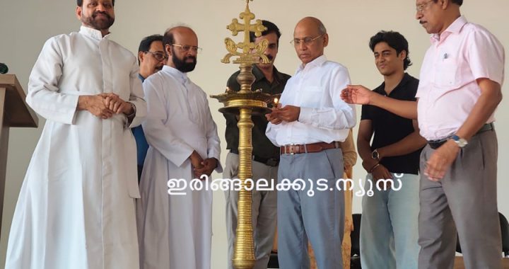 ക്രൈസ്റ്റ് കോളജ് ഓഫ് എന്‍ജിനീയറിംഗ് ഇരിങ്ങാലക്കുടയില്‍ സംഘടിപ്പിച്ച അസെന്റ് 2026 പ്രൊഫഷണല്‍ ഓറിയന്റേഷന്‍ പരിപാടി കോളജ് പ്രിന്‍സിപ്പല്‍ ഡോ.പി.എ. സോളമന്‍ ഉദ്ഘാടനം ചെയ്യുന്നു.