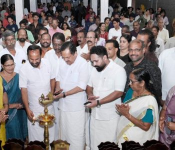 കാട്ടൂര്‍ കോണ്‍ഗ്രസ് മണ്ഡലം കമ്മിറ്റി സംഘടിപ്പിച്ച സ്‌നേഹാദരണീയം പരിപാടി എഐസിസി സെക്രട്ടറി ടി.എന്‍. പ്രതാപന്‍ ഉദ്ഘാടനം ചെയ്യുന്നു.