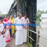 കരുവന്നൂര്‍ ഇല്ലിക്കല്‍ ഷട്ടറില്‍ മാലിന്യം അടിഞ്ഞു, താഴ്ന്ന പ്രദേശങ്ങളില്‍ വെള്ളം കയറുമെന്ന് ആശങ്ക