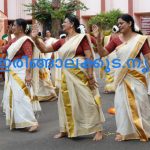 സെന്റ് ജോസഫ്‌സ് കോളജില്‍ തിരുവാതിര കളറാക്കി സായാഹ്ന സൗഹൃദ വനിതാകൂട്ടായ്മ