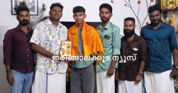നാഷണല്‍ അണ്ടര്‍ 19 ആര്‍ച്ചറി റീകര്‍വ് റൗണ്ടിലേക്ക് യോഗ്യത നേടിയ ഋതുനന്ദിനെ യുവമോര്‍ച്ചയുടെ നേതൃത്വത്തില്‍ ആദരിക്കുന്നു.