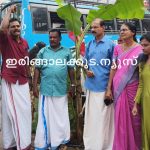 നഗരമധ്യത്തിലെ കാനയുടെ സ്ലാബ് തകര്‍ന്ന് അപകടക്കുഴി; കുഴിയില്‍ വാഴനട്ട് എല്‍ഡിഎഫ് കൗണ്‍സിലര്‍മാരുടെ പ്രതിഷേധം