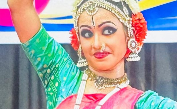 ഫോട്ടോ ക്യാപ്ഷന്‍ () തൃശൂര്‍ സെന്‍ട്രല്‍ സിബിഎസ്ഇ സഹോദയ കലോത്സവത്തില്‍ കാറ്റഗറി മൂന്നിലെ കുച്ചിപ്പുടിയില്‍ ഒന്നാം സ്ഥാനം നേടിയ കാറ്റ്‌ലിന്‍ ബിന്‍സ്റ്റോം (മാള ഡോ. രാജു ഡേവീസ് ഇന്റര്‍നാഷണല്‍ സ്‌കൂള്‍).