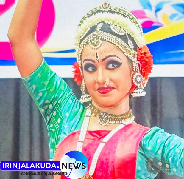 ഫോട്ടോ ക്യാപ്ഷന്‍ () തൃശൂര്‍ സെന്‍ട്രല്‍ സിബിഎസ്ഇ സഹോദയ കലോത്സവത്തില്‍ കാറ്റഗറി മൂന്നിലെ കുച്ചിപ്പുടിയില്‍ ഒന്നാം സ്ഥാനം നേടിയ കാറ്റ്‌ലിന്‍ ബിന്‍സ്റ്റോം (മാള ഡോ. രാജു ഡേവീസ് ഇന്റര്‍നാഷണല്‍ സ്‌കൂള്‍).